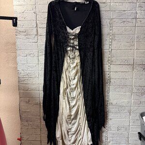 Fun World Gothic Black & White Medieval Vampire Witch Costume Dress – One Size